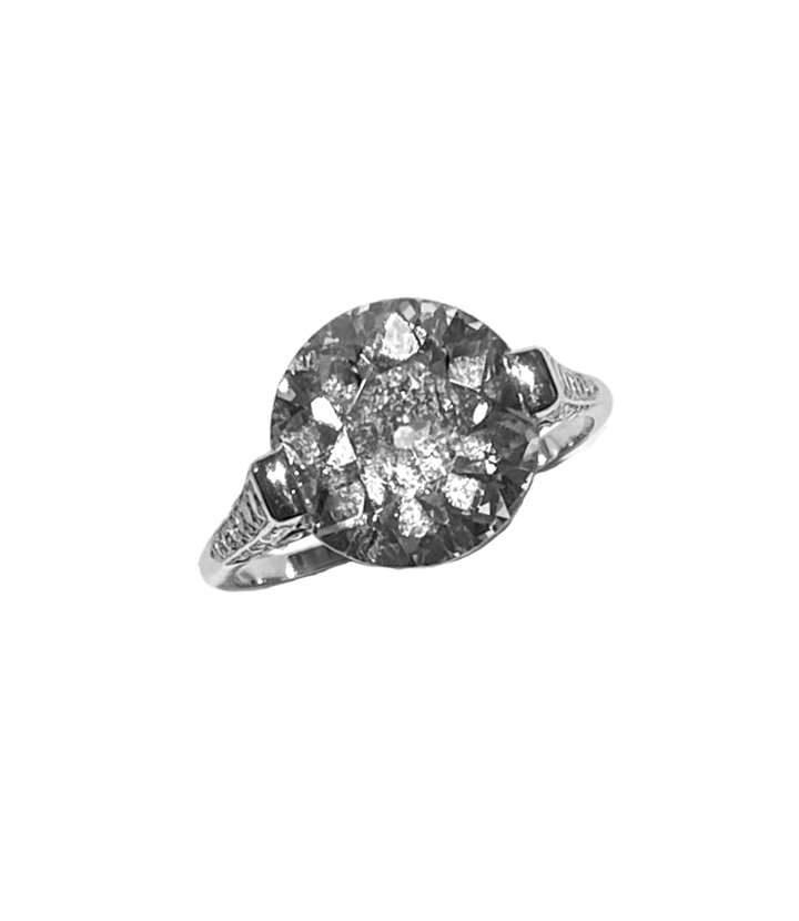 Brilliant cut diamond single stone ring